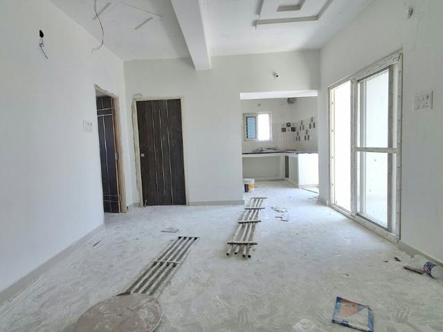 Resale | 3 BHK 1500 Sq.Ft. Apartment in Sai Enclave