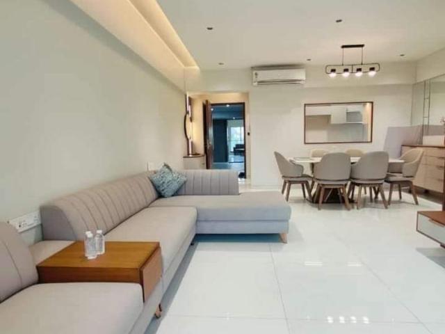 Resale | 3 BHK 1500 Sq.Ft. Apartment in Shakti One Luxuria