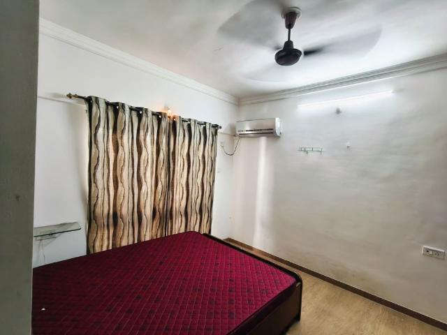 Resale | 3 BHK 1500 Sq.Ft. Apartment in Pimple Saudagar