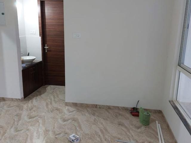 Resale | 3 BHK 1500 Sq.Ft. Apartment in Rachana Beverly Hills