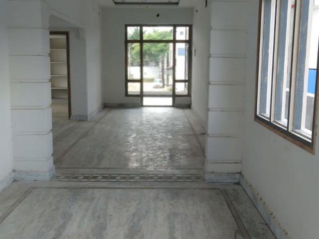 Resale | 3 BHK 1500 Sq.Ft. Apartment in Raghavendra Apartments A S Rao Nagar
