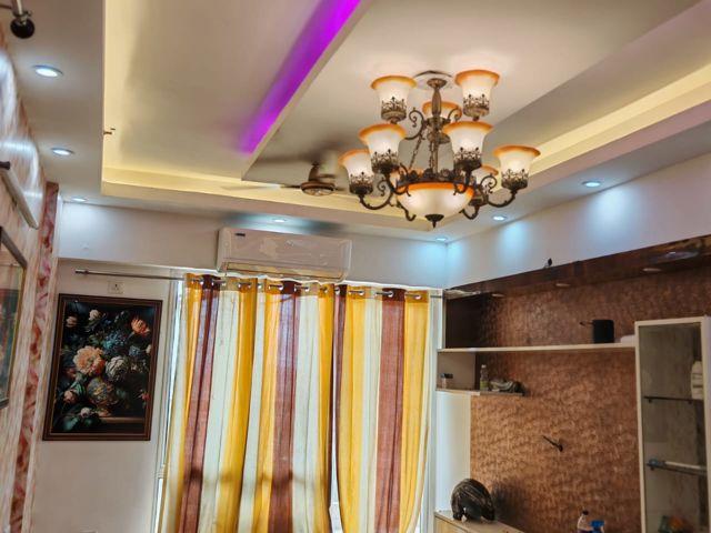 Resale | 3 BHK 1500 Sq.Ft. Apartment in Raj Nagar Extension