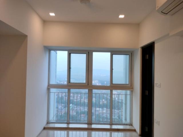Resale | 3 BHK 1500 Sq.Ft. Apartment in Ruparel Ariana