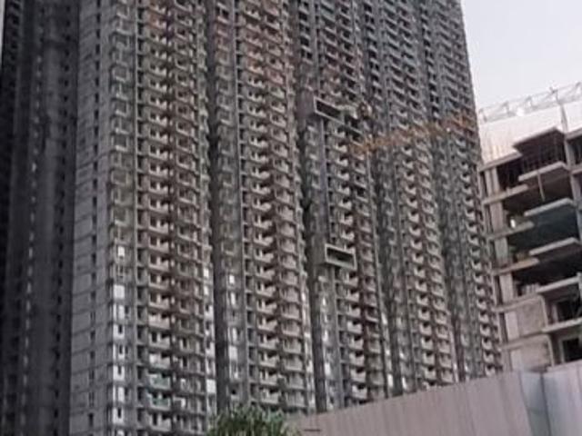 Resale | 3 BHK 1509 Sq.Ft. Apartment in Urbanrise The World of Joy