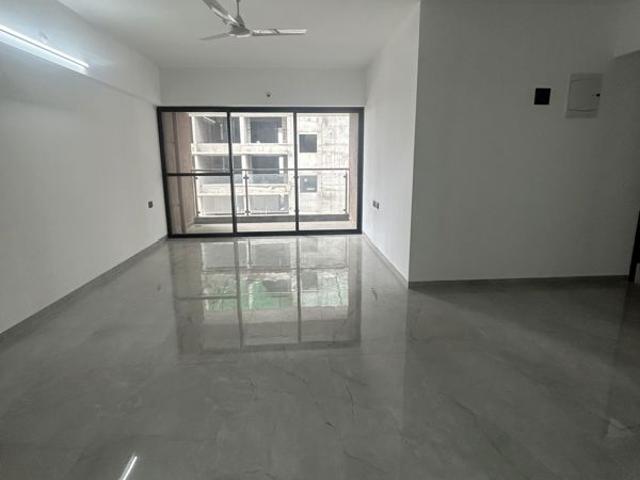 Resale | 3 BHK + 1520 Sq.Ft. Apartment in Unique Youtopia
