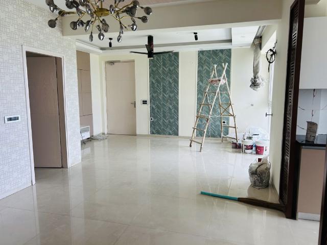 Resale | 3 BHK 1535 Sq.Ft. Apartment in Tulip Violet