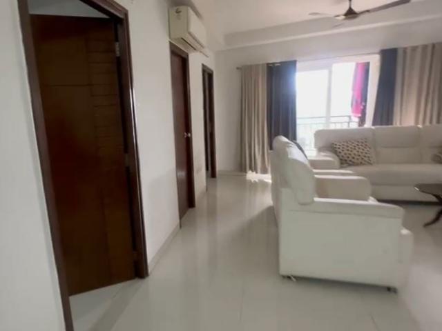 Resale | 3 BHK 1640 Sq.Ft. Apartment in Shree Nilayam Manikonda