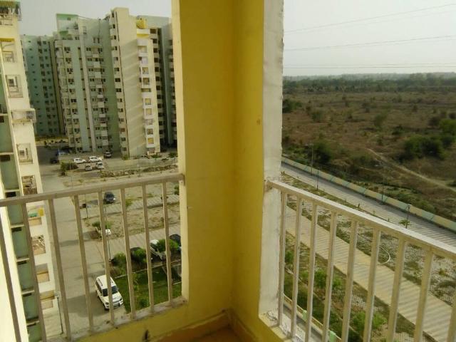 Resale | 3 BHK 1645 Sq.Ft. Apartment in Alaknanda Apartment Gomti Nagar