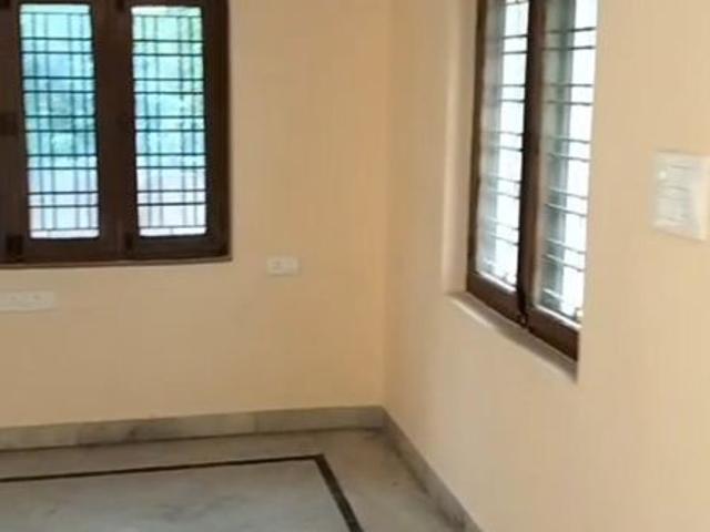 Resale | 3 BHK 1650 Sq.Ft. Apartment in Dwaravati Residency Yapral