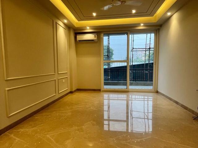 Resale | 3 BHK 1650 Sq.Ft. Apartment in Dwarka