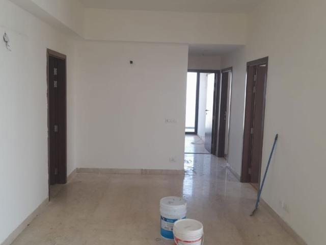 Resale | 3 BHK + 1650 Sq.Ft. Apartment in Emaar Emerald Floors Premier