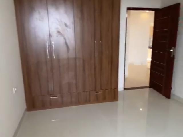 Resale | 3 BHK 1650 Sq.Ft. Apartment in Kharar Kurali Highway
