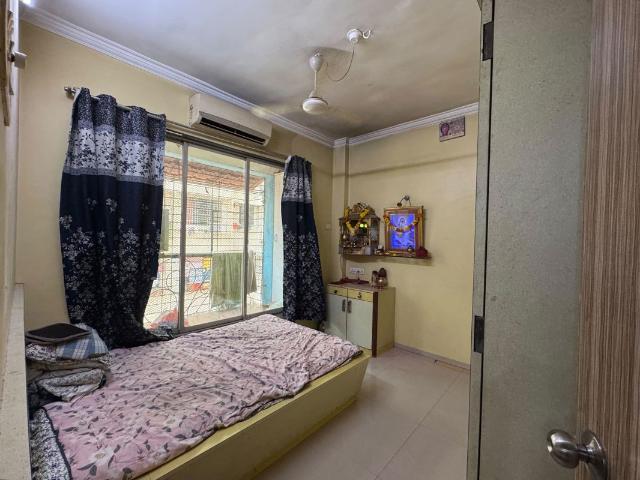 Resale | 3 BHK 1650 Sq.Ft. Apartment in Man Mandir CHS