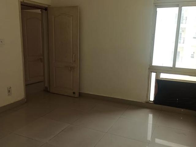 Resale | 3 BHK 1650 Sq.Ft. Apartment in Samiah Melrose Avenue