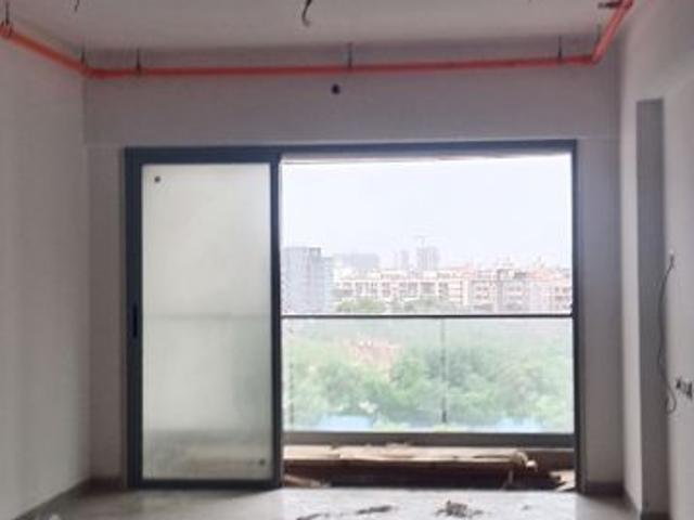 Resale | 3 BHK 1650 Sq.Ft. Apartment in Shree Park Altezza