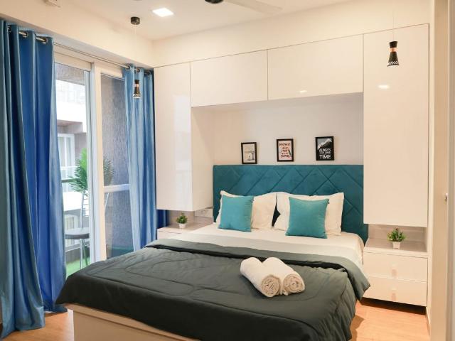 Resale | 3 BHK + 1650 Sq.Ft. Apartment in Rohan Mithila