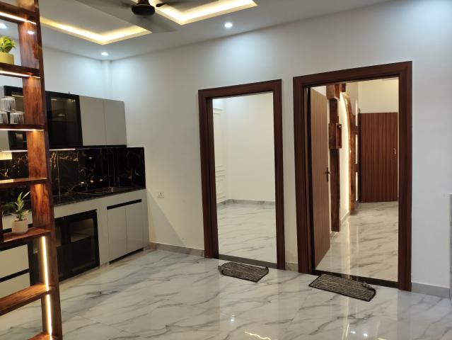 Resale | 3 BHK 1650 Sq.Ft. Independent House in Faizabad Road