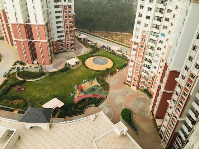 Resale | 3 BHK 1655 Sq.Ft. Apartment in Prestige Lakeside Habitat