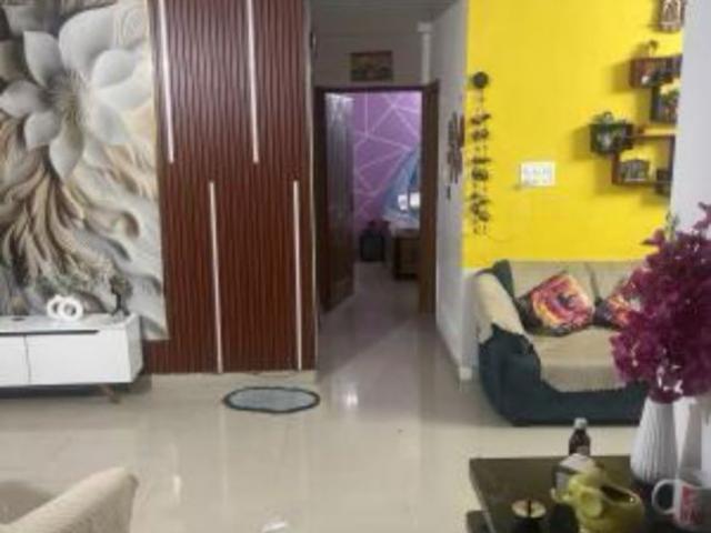 Resale | 3 BHK + 1670 Sq.Ft. Apartment in Jankipuram