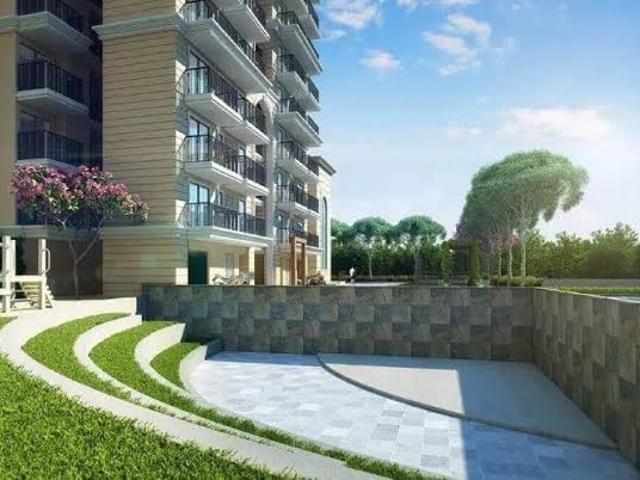 Resale | 3 BHK 1680 Sq.Ft. Apartment in Godrej Regal Pavilion