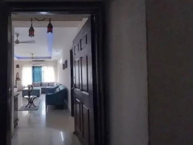 Resale | 3 BHK + 1685 Sq.Ft. Apartment in Paramount Floraville