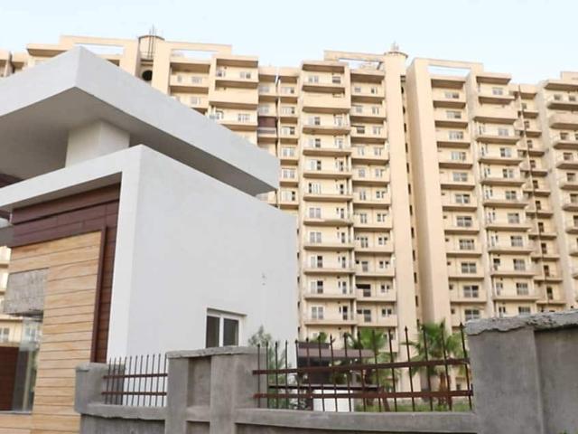 Resale | 3 BHK 1695 Sq.Ft. Apartment in Tashee Capital Gateway