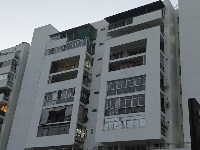 Resale | 3 BHK 1603 Sq.Ft. Apartment in Vatika City
