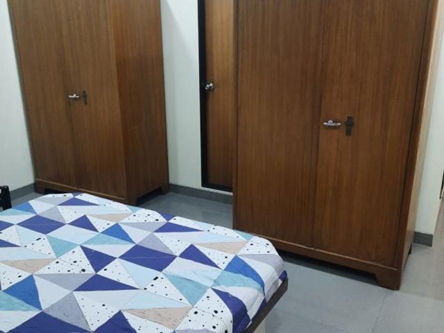 Resale | 3 BHK 1600 Sq.Ft. Apartment in Amanora Elivate Tower