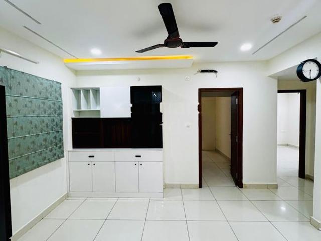 Resale | 3 BHK 1600 Sq.Ft. Apartment in Aditya Empress Heights