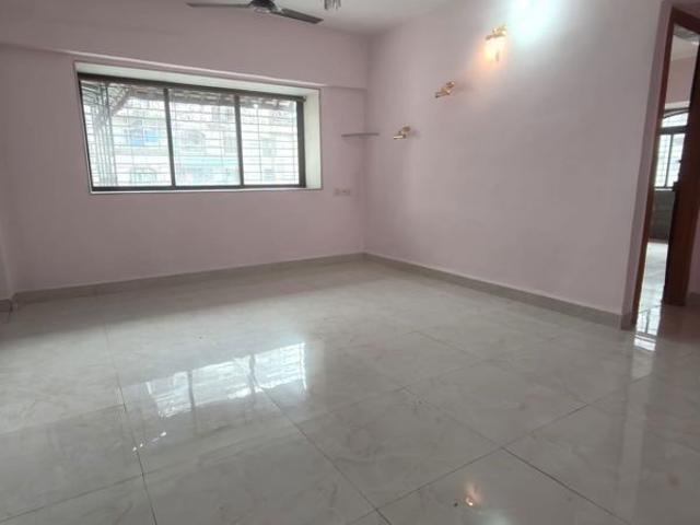 Resale | 3 BHK 1600 Sq.Ft. Apartment in Akarshan Apartment