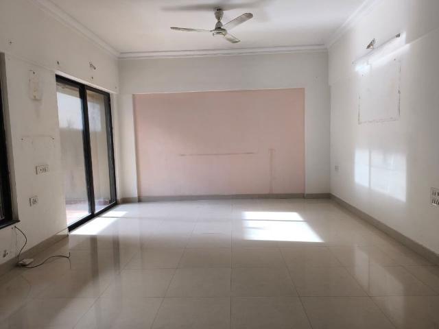 Resale | 3 BHK 1600 Sq.Ft. Apartment in Baner