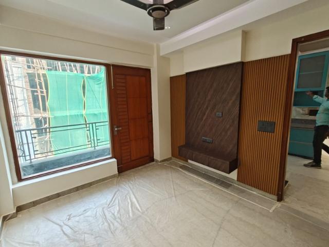 Resale | 3 BHK 1600 Sq.Ft. Apartment in Dwarka