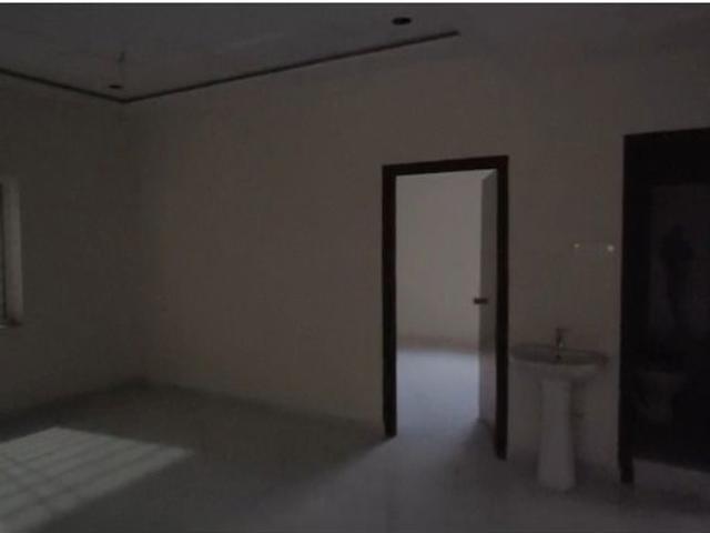 Resale | 3 BHK 1600 Sq.Ft. Apartment in KSR Gaman Residency