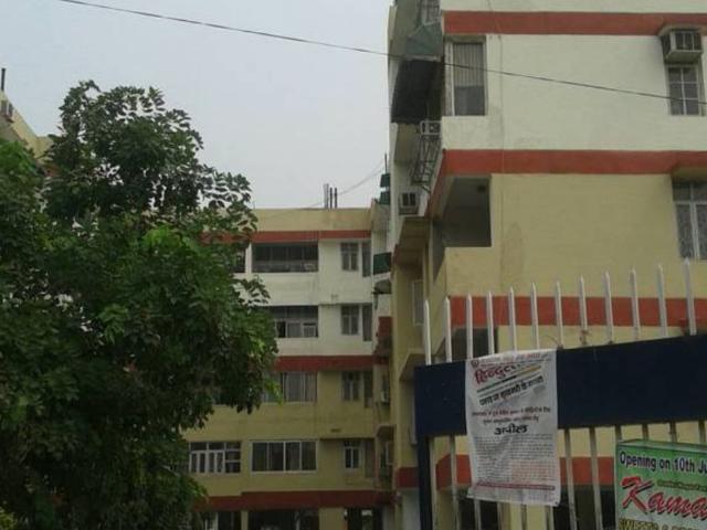 Resale | 3 BHK 1600 Sq.Ft. Apartment in IP Extension
