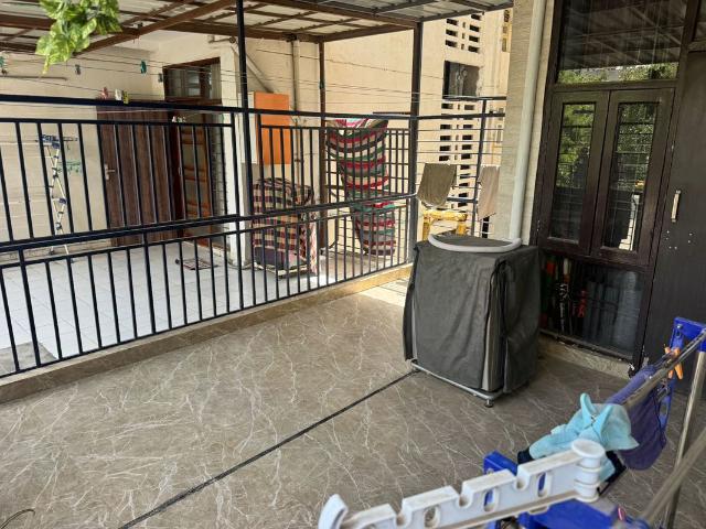Resale | 3 BHK 1600 Sq.Ft. Apartment in Omaxe Heights