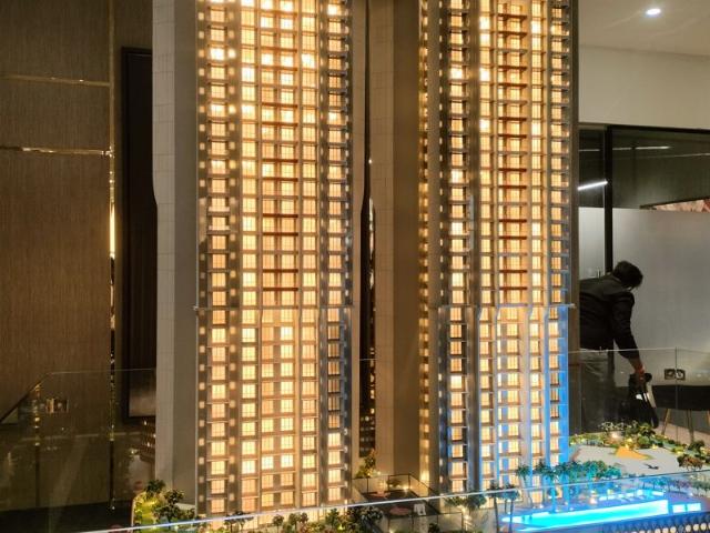 Resale | 3 BHK 1600 Sq.Ft. Apartment in Lashkaria Indrasukh