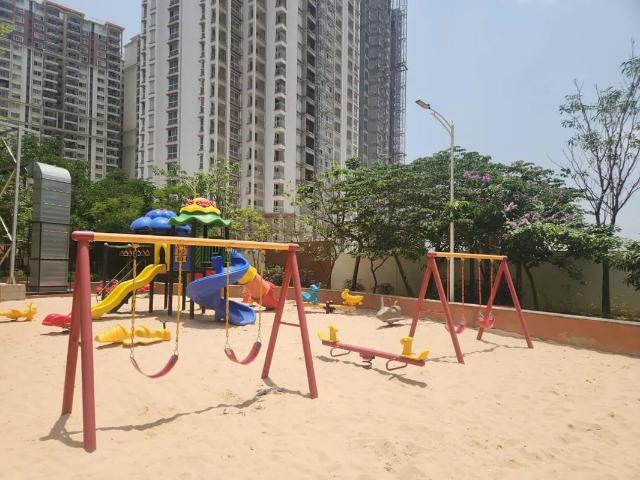 Resale | 3 BHK 1600 Sq.Ft. Apartment in Myhna Maple