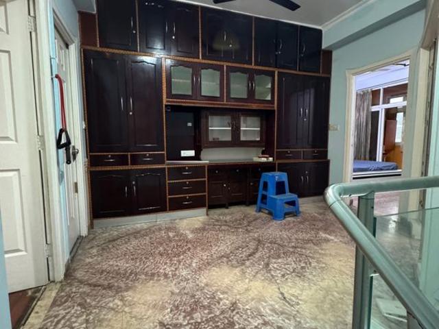 Resale | 3 BHK 1600 Sq.Ft. Apartment in Nirala Eden Park 1