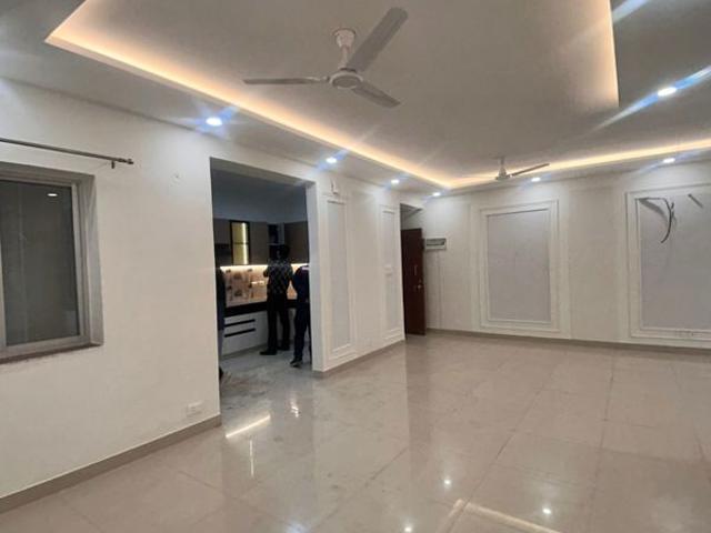 Resale | 3 BHK 1600 Sq.Ft. Apartment in Sector 4 Dwarka