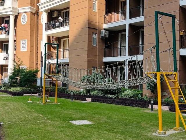 Resale | 3 BHK 1605 Sq.Ft. Apartment in Ambika Florence Park