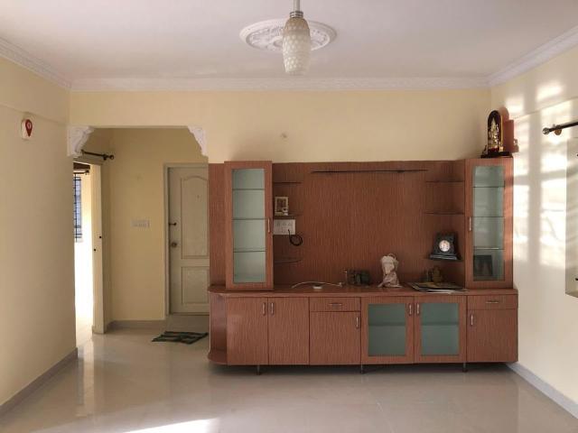 Resale | 3 BHK 1609 Sq.Ft. Apartment in YD Lotus Pond