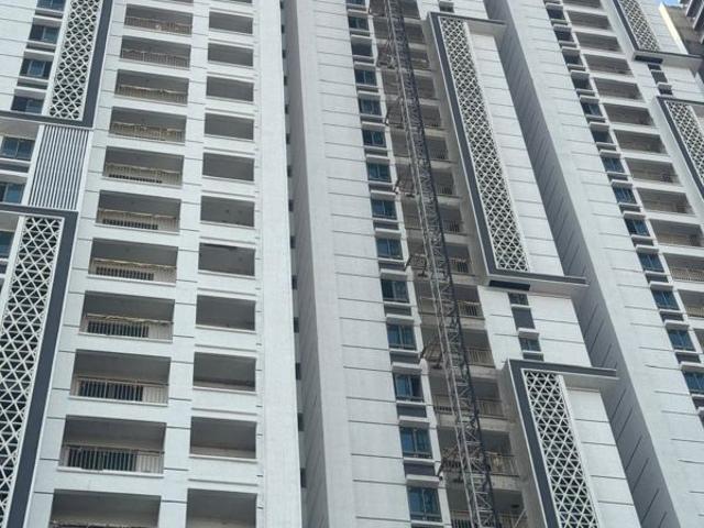 Resale | 3 BHK 1610 Sq.Ft. Apartment in Vasavi Atlantis