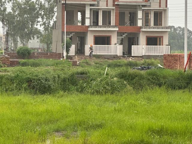 Resale | 3 BHK 1625 Sq.Ft. Villa in Kharar