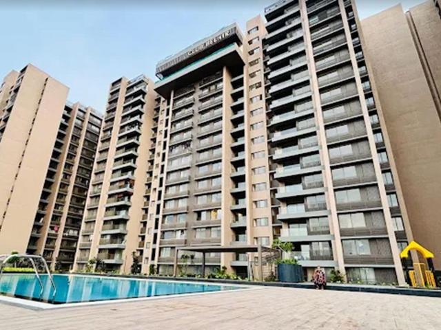 Resale | 3 BHK 1626 Sq.Ft. Apartment in Arvind Bel Air