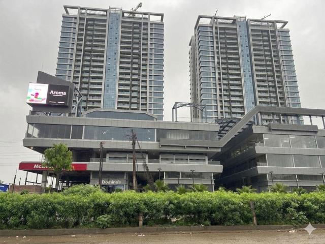 Resale | 3 BHK 1630 Sq.Ft. Apartment in SKA Arcadia