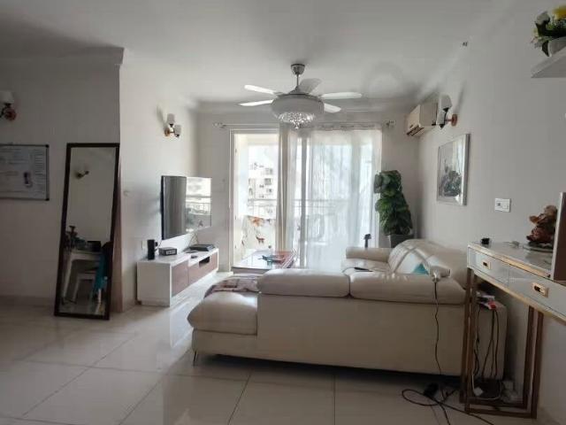 Resale | 3 BHK 1630 Sq.Ft. Apartment in Puravankara Palm Beach