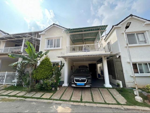 Resale | 3 BHK 1750 Sq.Ft. Villa in Icon Sanctuary