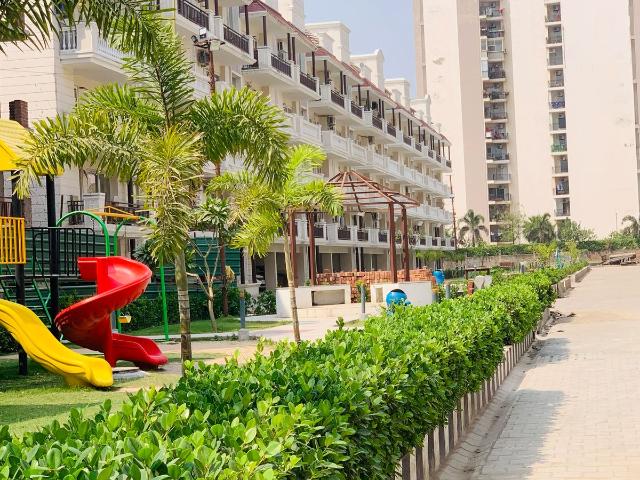 Resale | 3 BHK 1750 Sq.Ft. Apartment in Ambala Highway