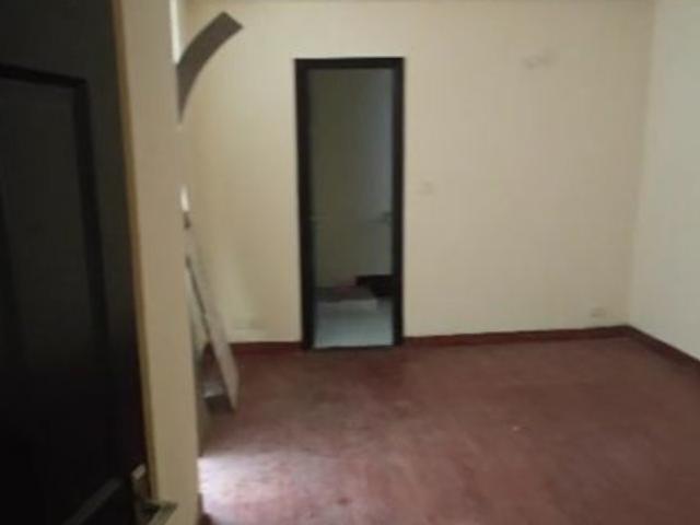 Resale | 3 BHK 1750 Sq.Ft. Apartment in Ajnara Gen X