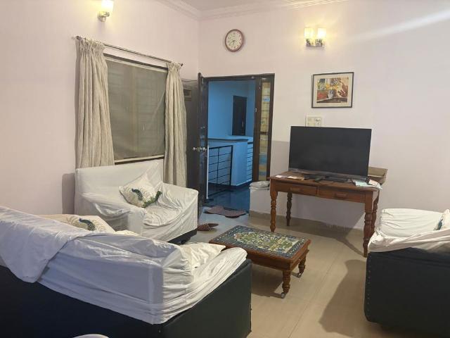 Resale | 3 BHK + 1750 Sq.Ft. Apartment in SNN Raj Lake View Phase II
